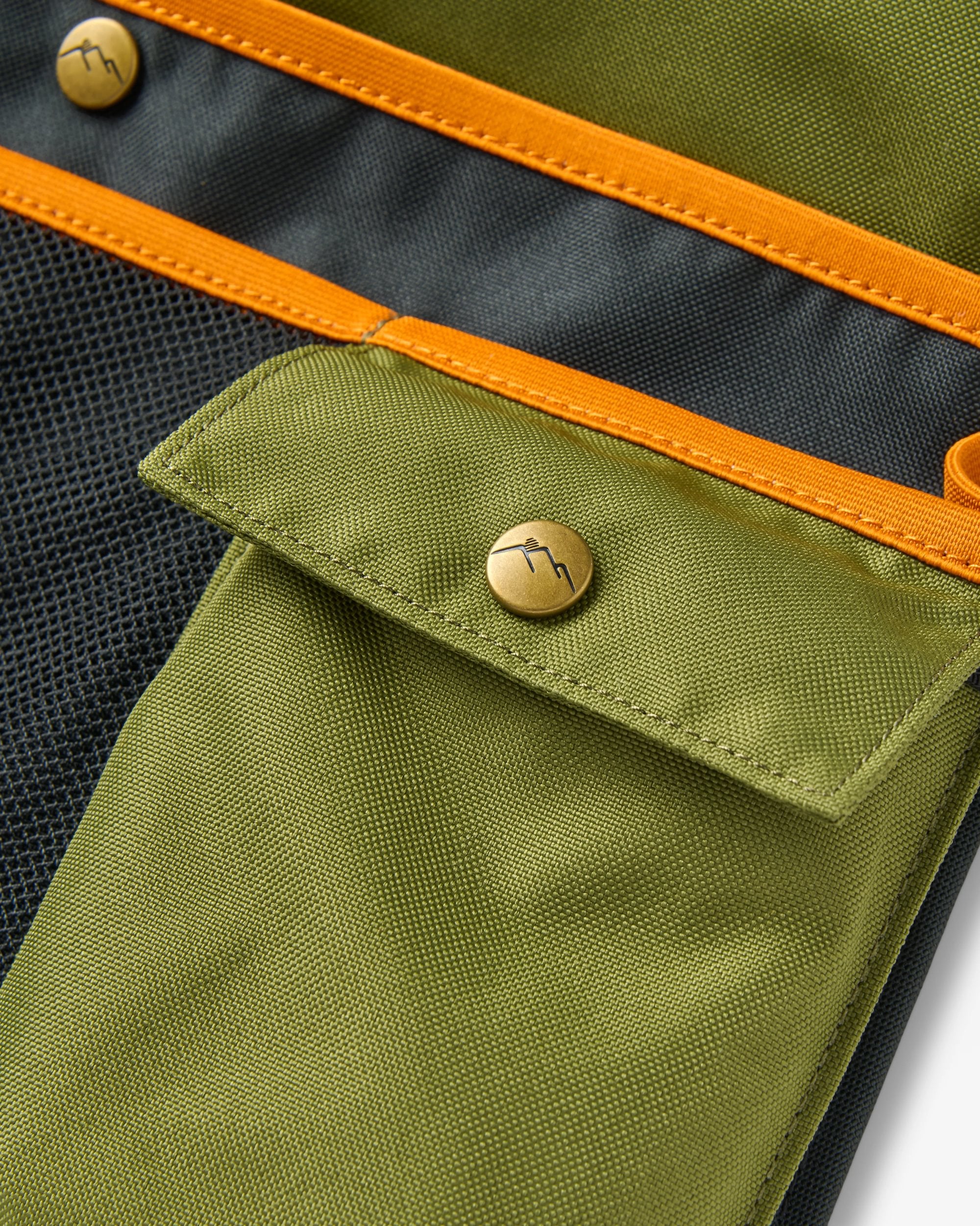 Vandit Seat Organiser - Black/Khaki - Flatlay