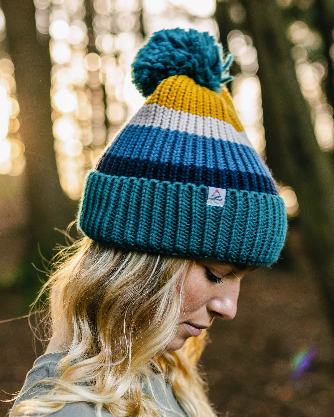 Womens_Summit Recycled Bobble Hat - Blue Coral