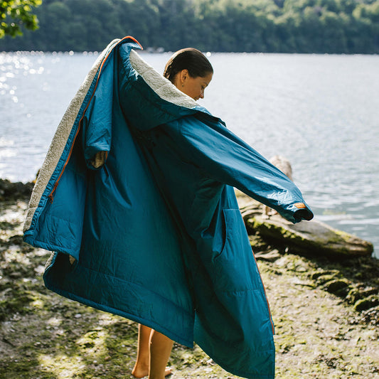 Womens_Escapism Sherpa Lined Changing Robe - Larkspur Blue