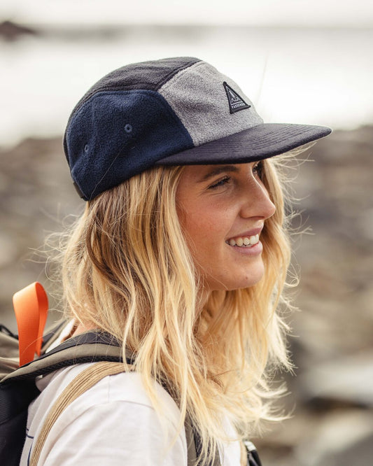 Womens_Pine Recycled Polar Fleece Cap - Grey Marl